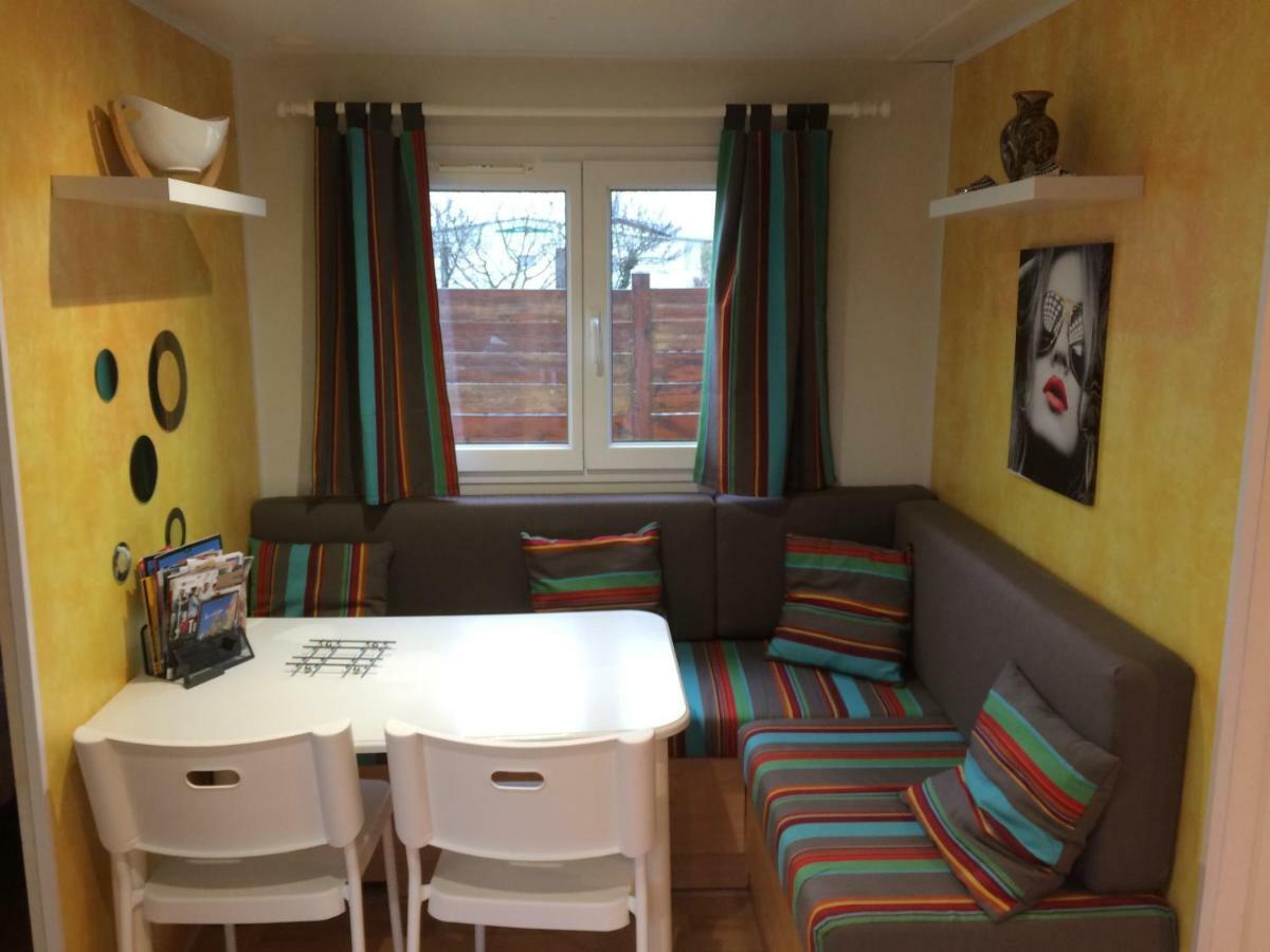 Mobile Home à Louannec Extérieur photo
